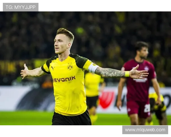 德天空报道多特34岁老将格罗斯续约前景不明未来充满变数 德天空报道多特34岁老将格罗斯续约前景不明未来充满变数