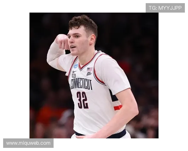 开拓者官方推特分享克林根本赛季五场比赛精彩数据双双齐飞得分篮板全能表现